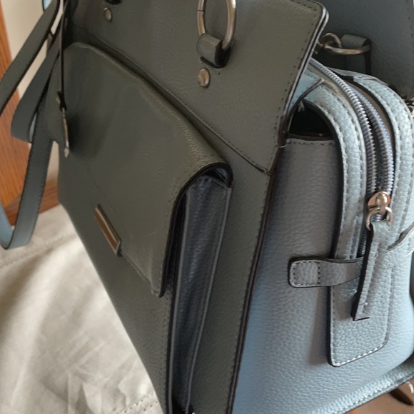 London Fog medium size satchel bag - Picture 2 of 9